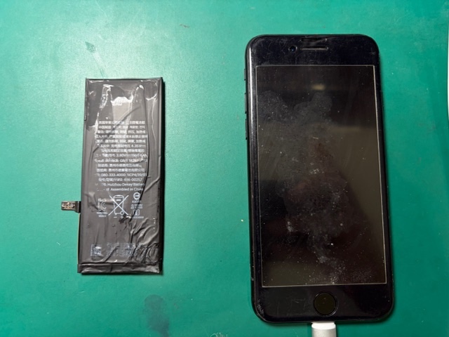神戸市からお越しのお客様よりiPhone7のバッテリー交換をご依頼いただきました！